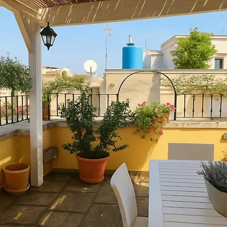 Torre Indipendente Con Terrazza Chalet Lecce