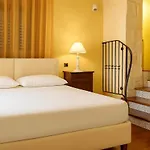 Chalet Torre Indipendente Con Terrazza *