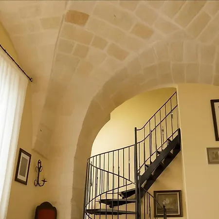 Torre Indipendente Con Terrazza Lecce